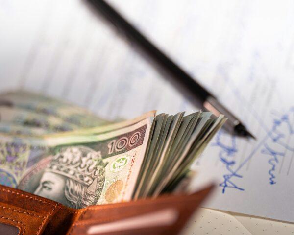 Foreign Earned Income Exclusion (FEIE): Everything Expats Need to Know